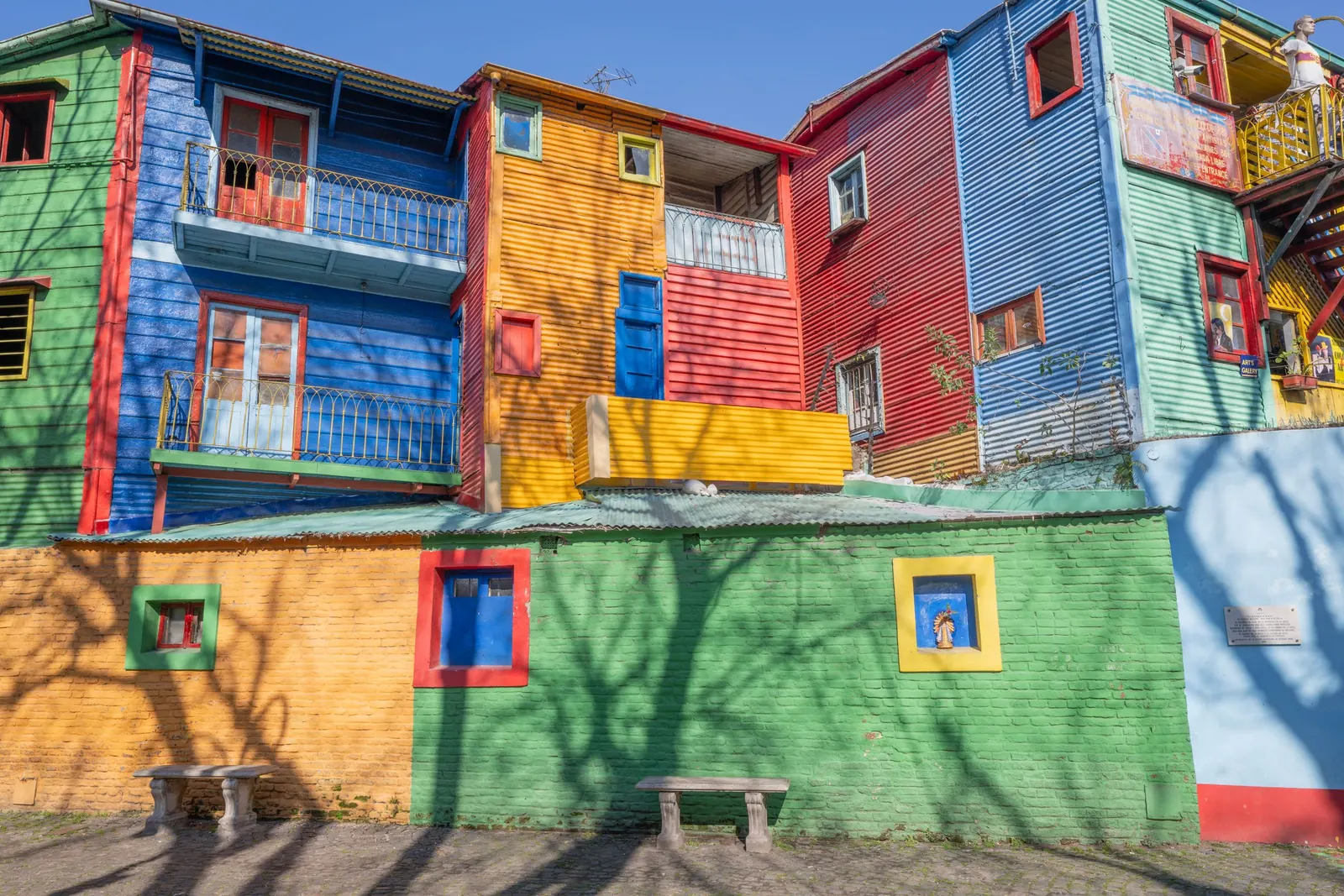 Färgglada husfasader i La Boca, Buenos Aires.